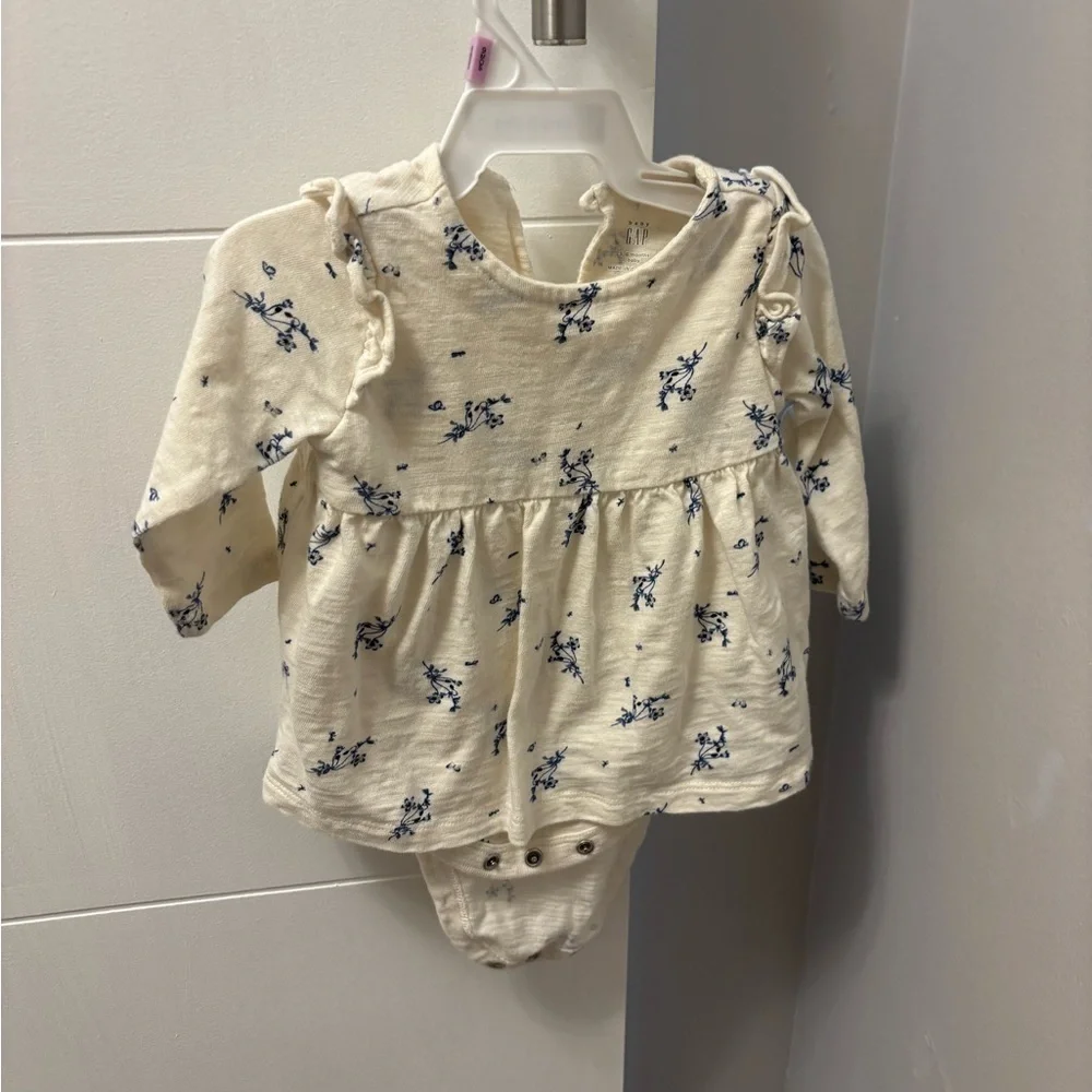 Gap Baby Girl Cream Blue Floral Bodysuit Dress Size 3-6 Months